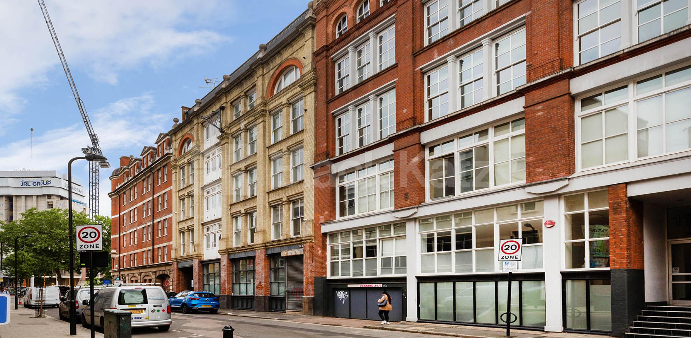 			VIRTUAL TOUR AVAILABLE!, 1 Bedroom, 1 bath, 1 reception Apartment			 TABERNACLE STREET EC2A, OLD STREET - SHOREDITCH - LIVERPOOL STREET